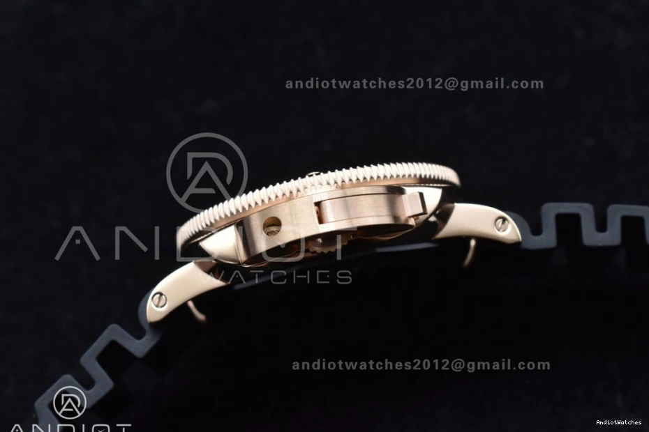 WrinkleFree 992 Best 42mm Dial P PAM2164 Rubber Black VSF Strap on Edition Submersible Black 0422